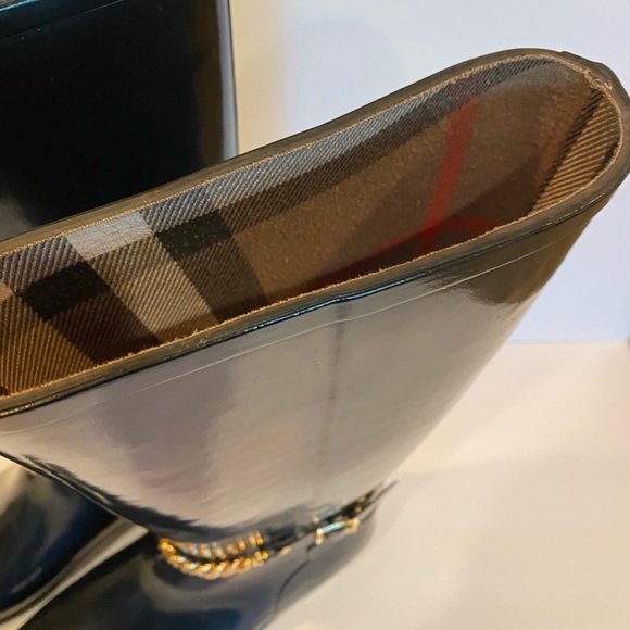 Burberry Rain Boots - Picture 3 of 7